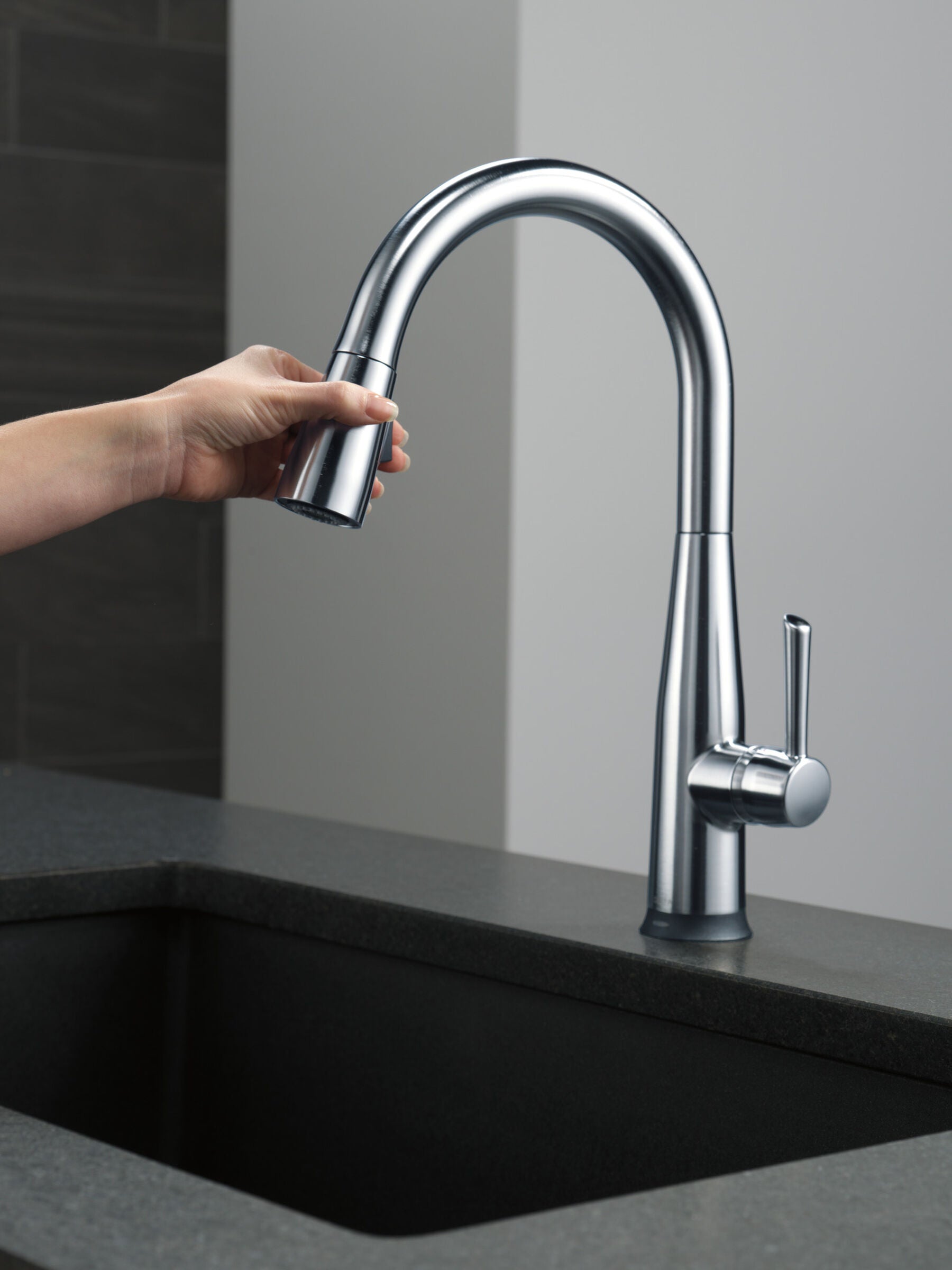 Monomando de Cocina Pull-Down con Tecnología Touch2o® Delta Este Delta Grifo