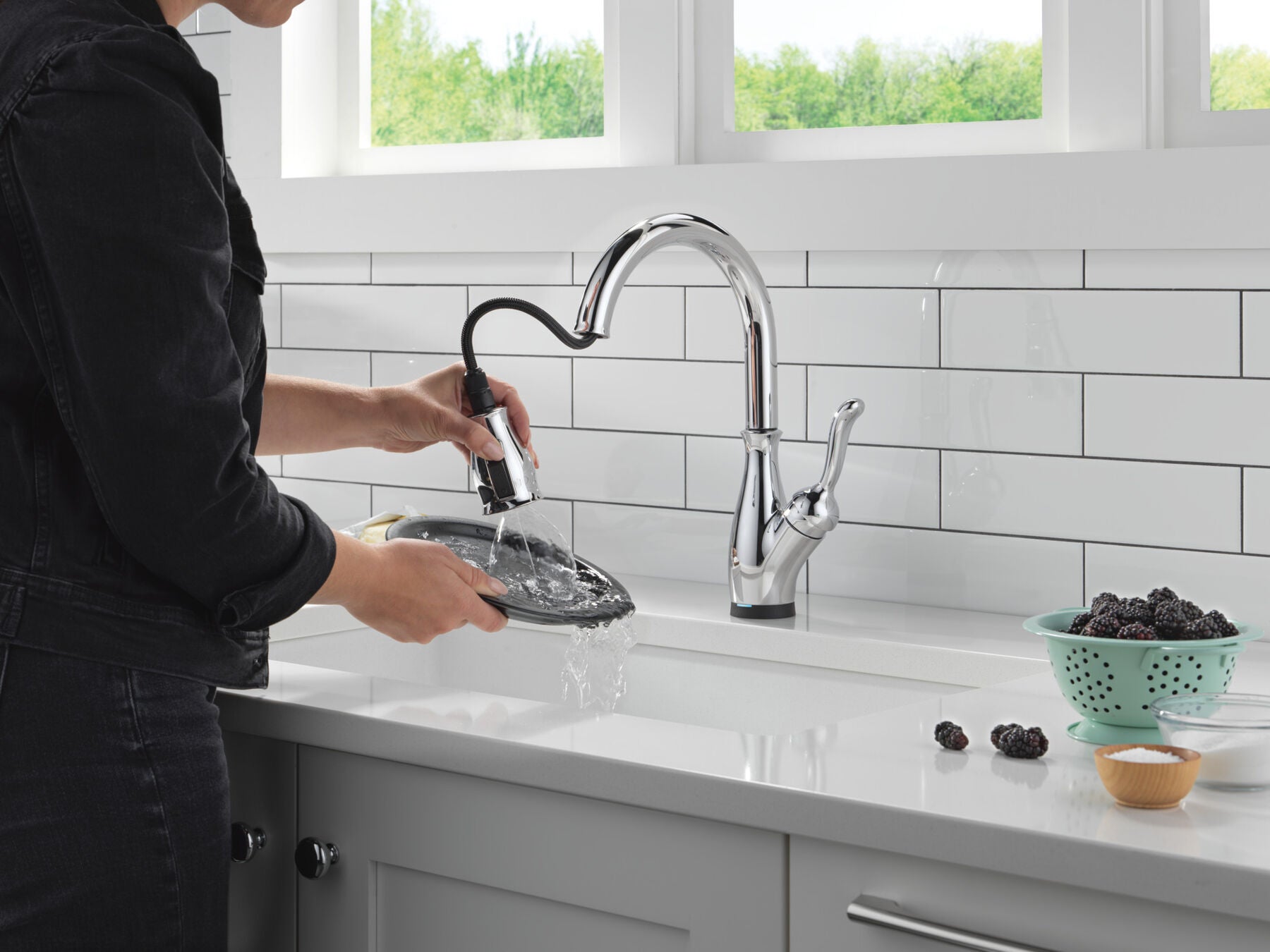 Monomando de Cocina Pull-Down Touch2o® con Tecnología Touchless Leland Delta Delta Grifo