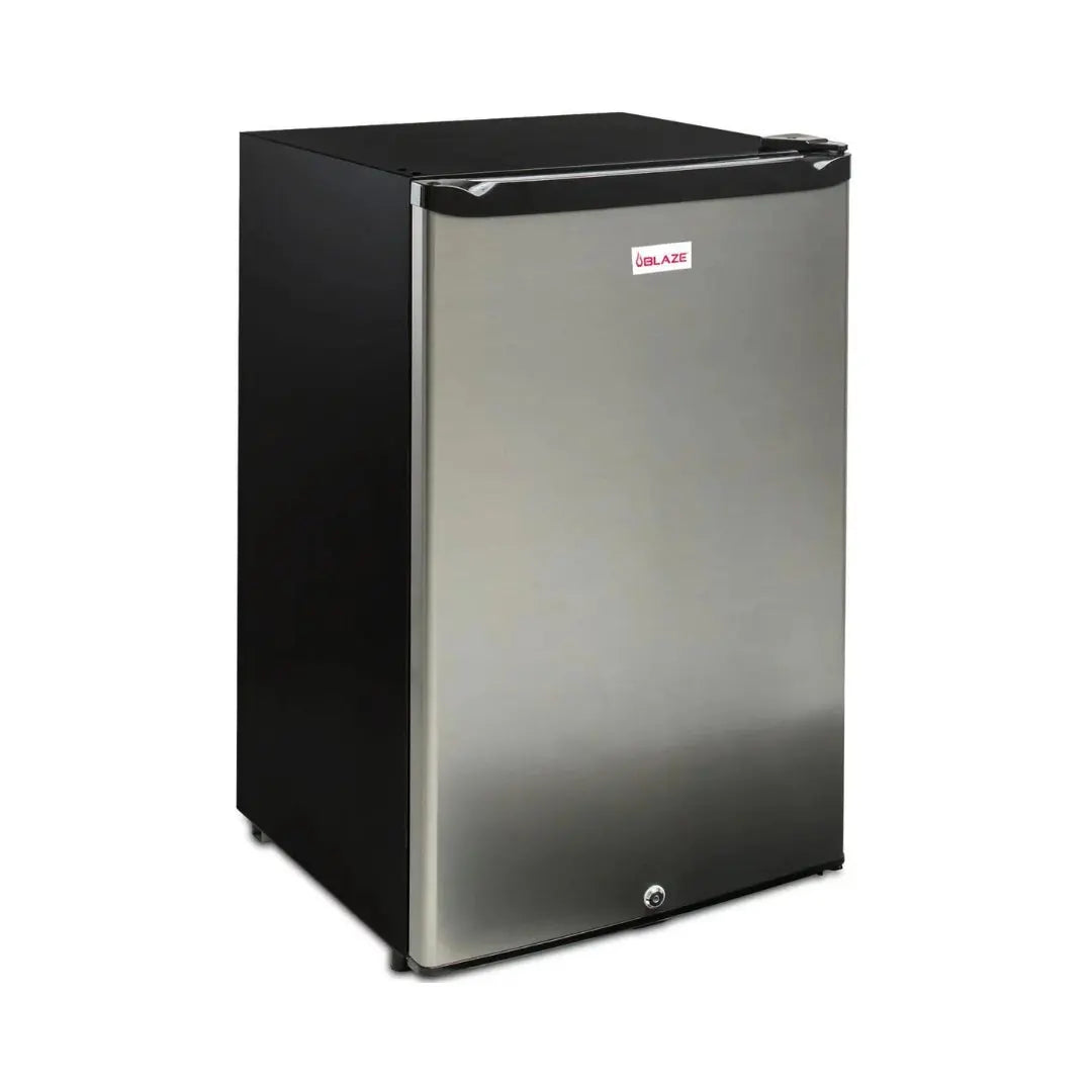 Blaze Refrigerador compacto de 20" y 4.4 pies cúbicos con mango empotrado - BLZ-SSRF126