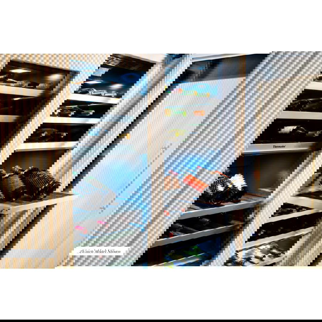 Enfriador Columna de Vino Empotrado de 18" Freedom® Thermador - jamesandstevenmx