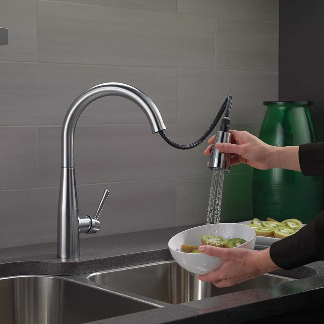 Grifo de Cocina Monomando Delta Pull-Down con Tecnología Touch2O 23.5 cm 9.25" DELTA 9183T-DST