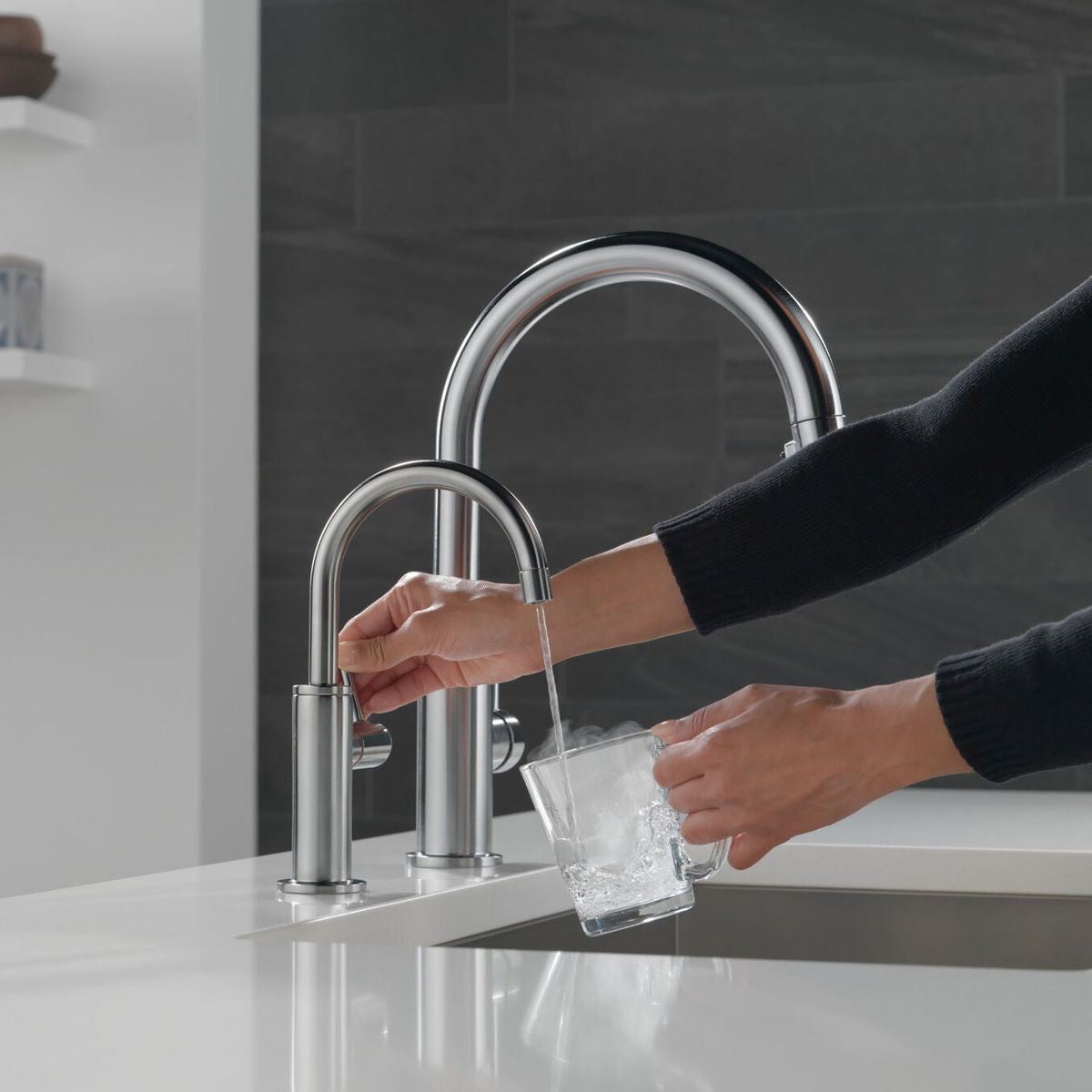 Monomando de Cocina Extensible - Trinsic Delta - jamesandstevenmx