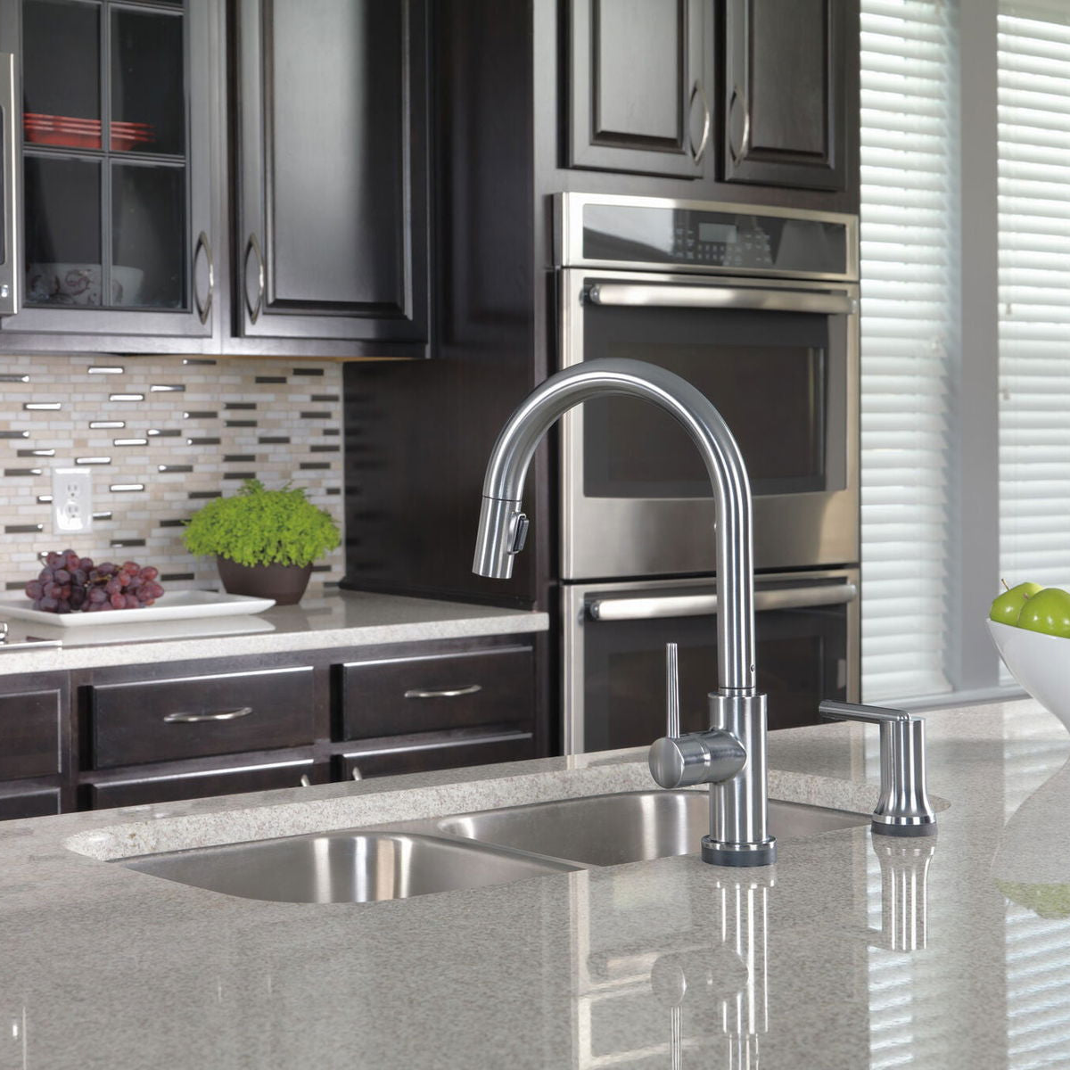 Monomando de Cocina Extensible - Trinsic Delta - jamesandstevenmx