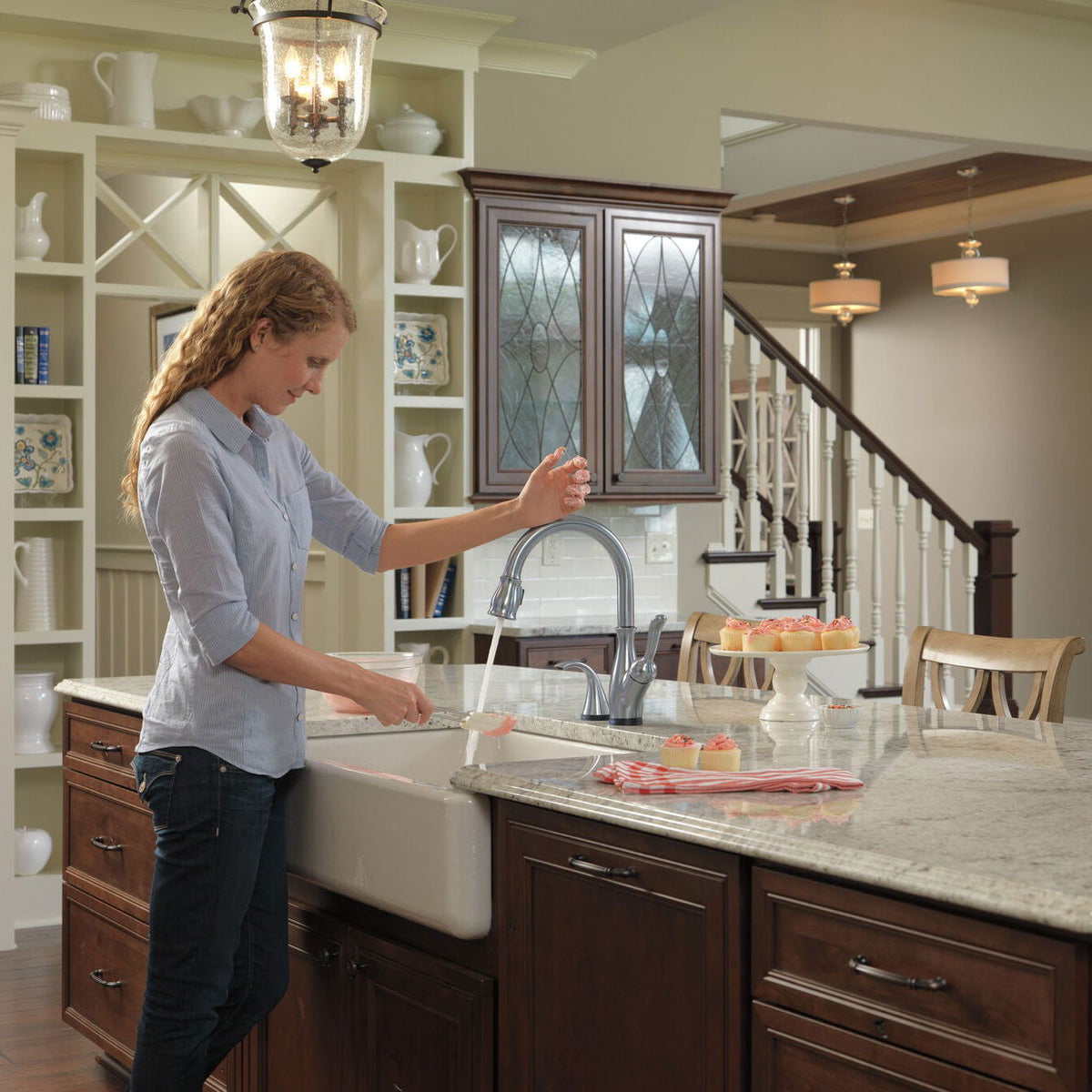 Monomando de Cocina Pull-Down Touch2o® con Tecnología Touchless Leland Delta - jamesandstevenmx