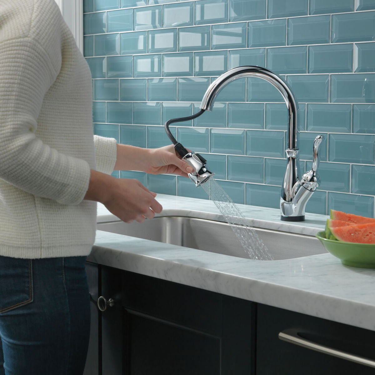 Monomando de Cocina Pull-Down Touch2o® con Tecnología Touchless Leland Delta - jamesandstevenmx