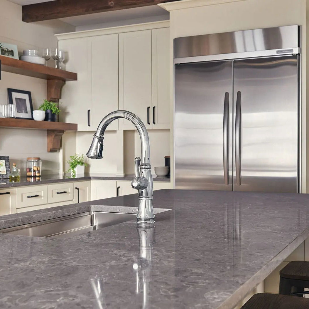 Monomando de Cocina Pull-Down con Shieldspray® - Cassidy - Delta - jamesandstevenmx
