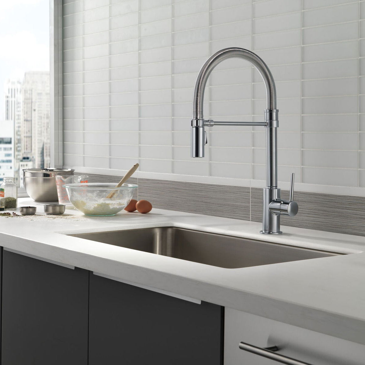 Monomando de Cocina Pull - Down Trinsic Delta - jamesandstevenmx