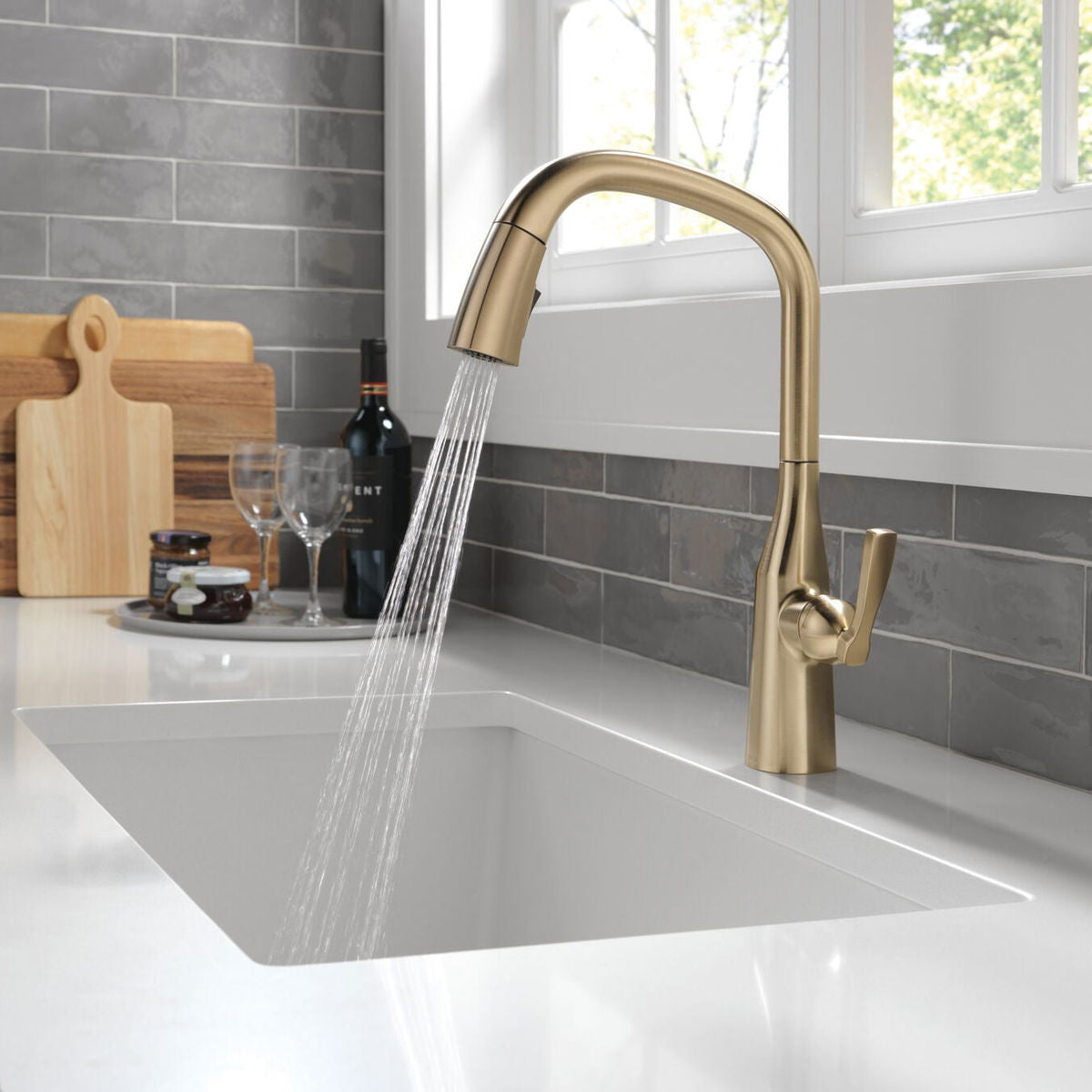 Monomando de Cocina Pull Down en Lumicoat - Hierro Delta - jamesandstevenmx