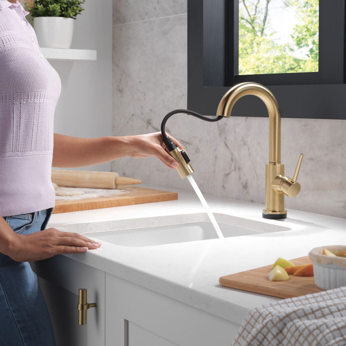Monomandode para Bar Pull Down con Tecnología Touch2o® Trinsic Delta - jamesandstevenmx