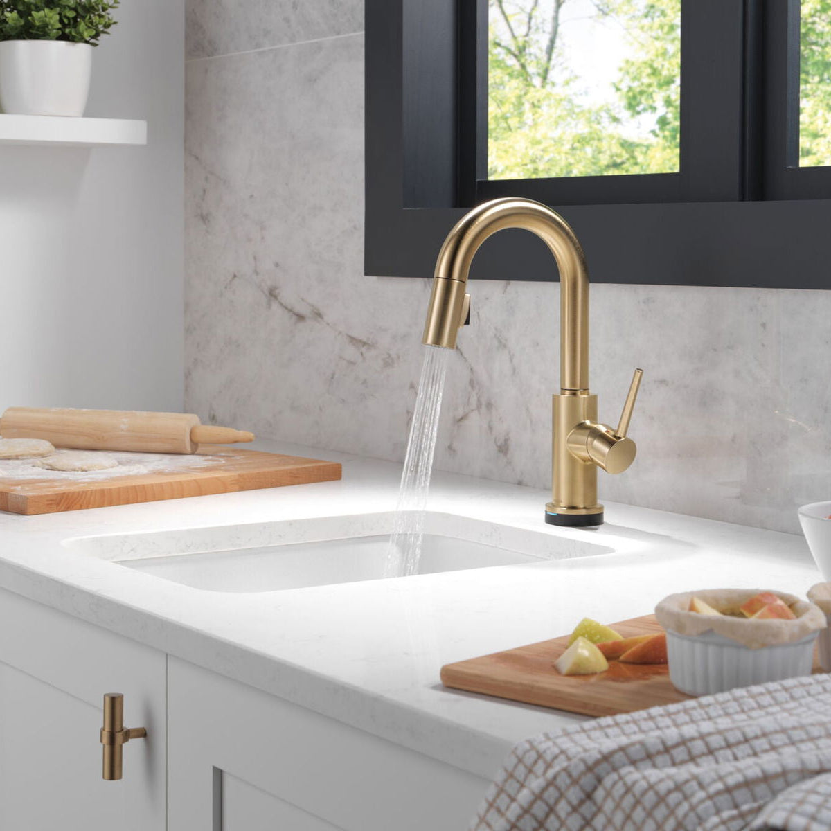 Monomandode para Bar Pull Down con Tecnología Touch2o® Trinsic Delta - jamesandstevenmx