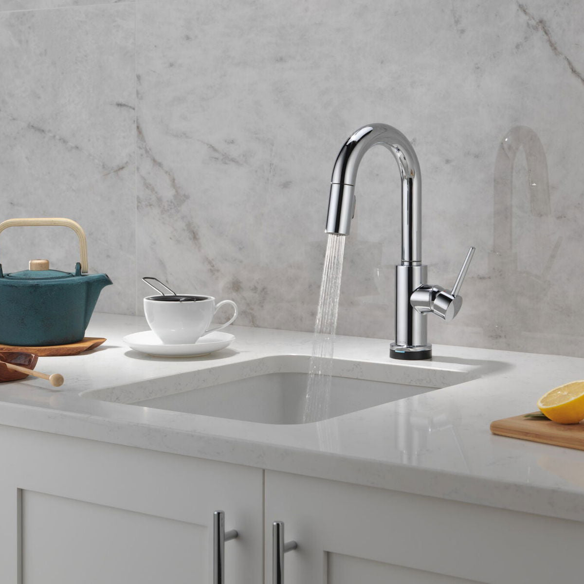 Monomandode para Bar Pull Down con Tecnología Touch2o® Trinsic Delta - jamesandstevenmx