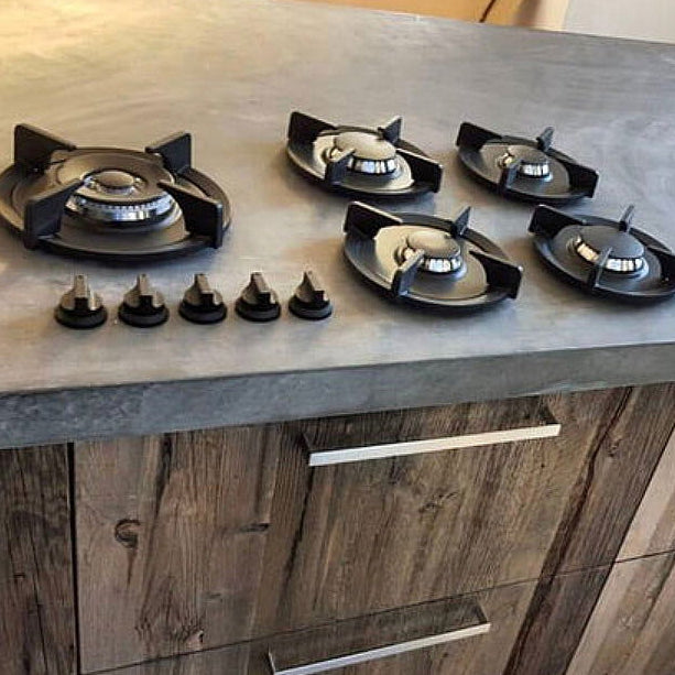 Parrilla de Gas Natural para Cocina - Botones Sobrecubierta de Encendido Automático - 5 Quemadores Sobre Cubierta - Enep Pitt Cooking - jamesandstevenmx