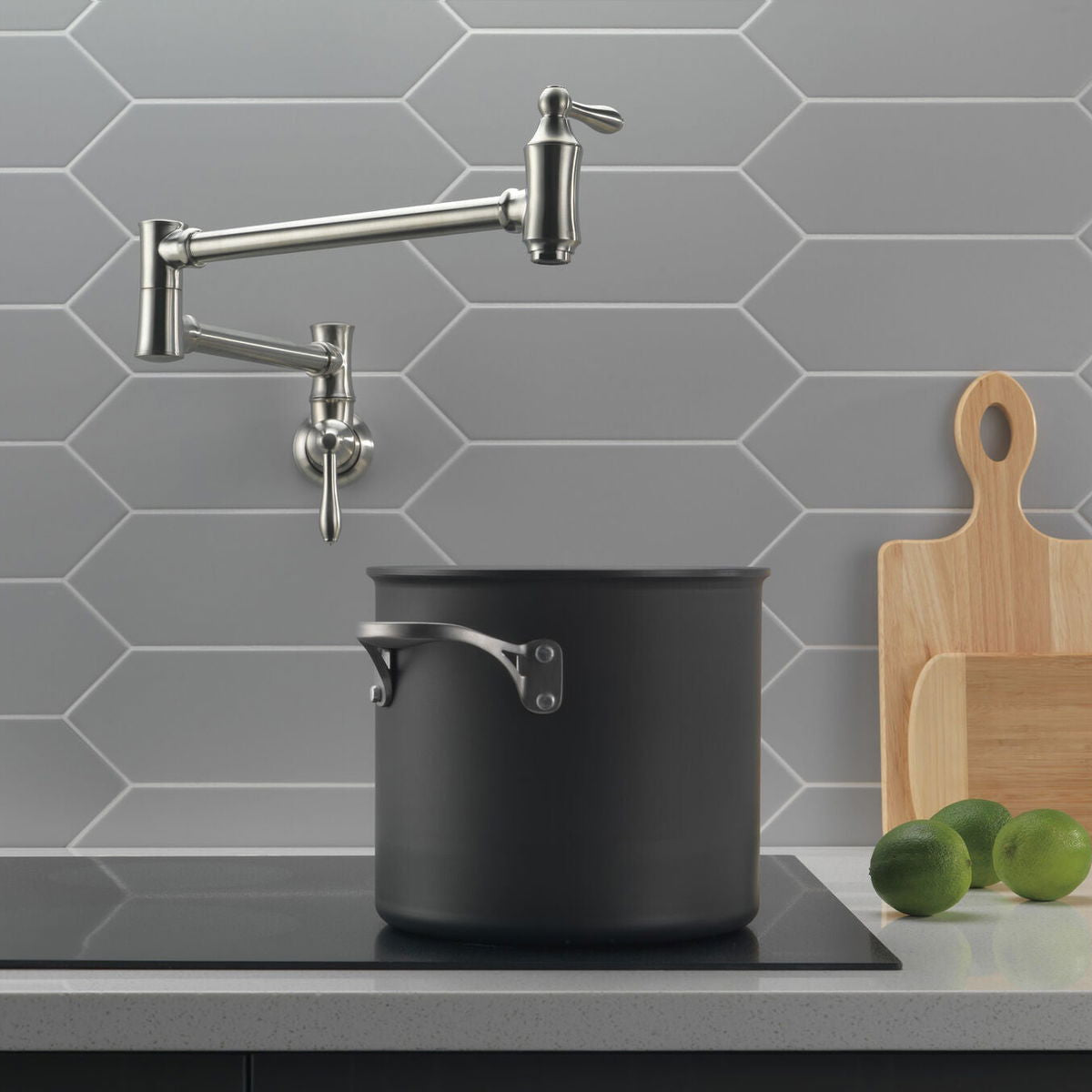 Pot Filler de Cocina de Pared- Delta - jamesandstevenmx