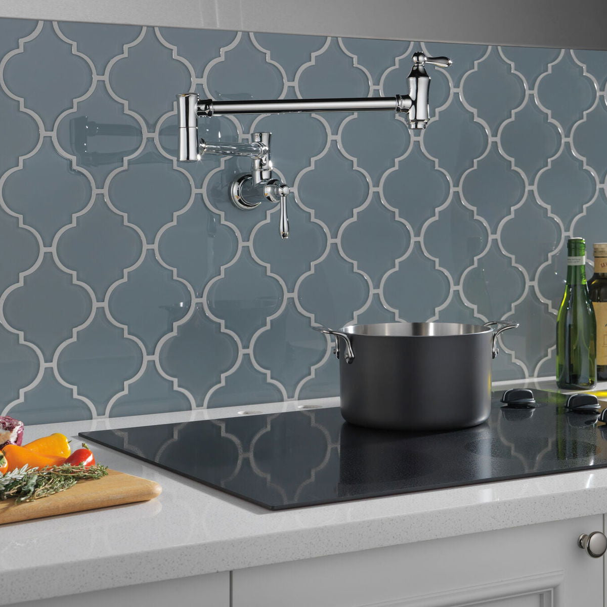 Pot Filler de Cocina de Pared- Delta - jamesandstevenmx