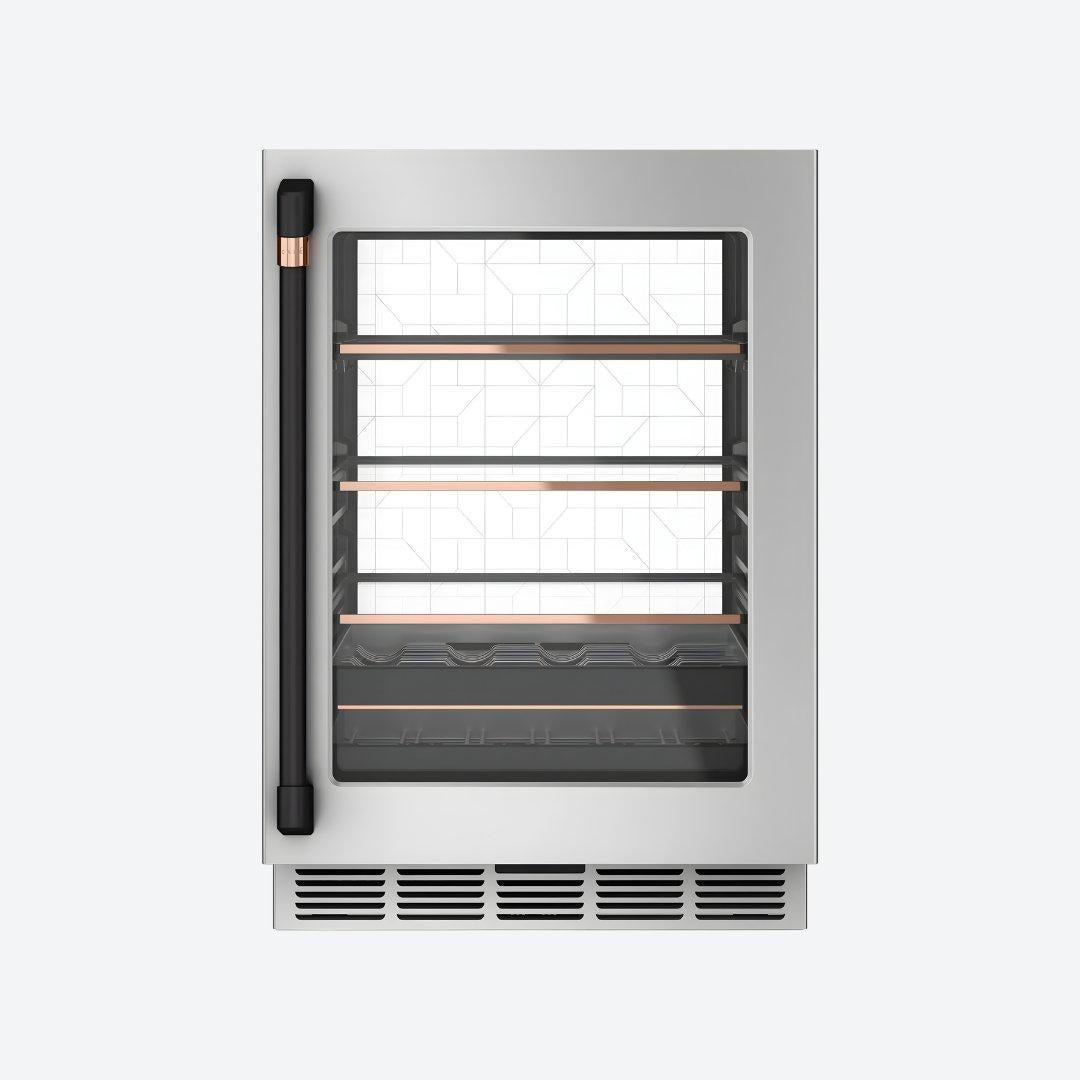 Centro de bebidas Café Appliances de 24 pulgadas en acabado Matte White con puerta de cristal y LED light wall
