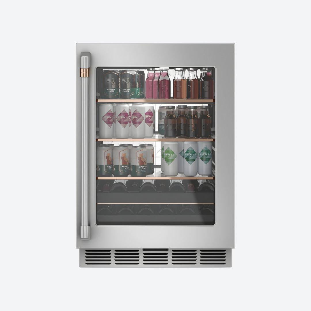 Centro de bebidas Café Appliances de 24 pulgadas en acabado Matte White con puerta de cristal y LED light wall