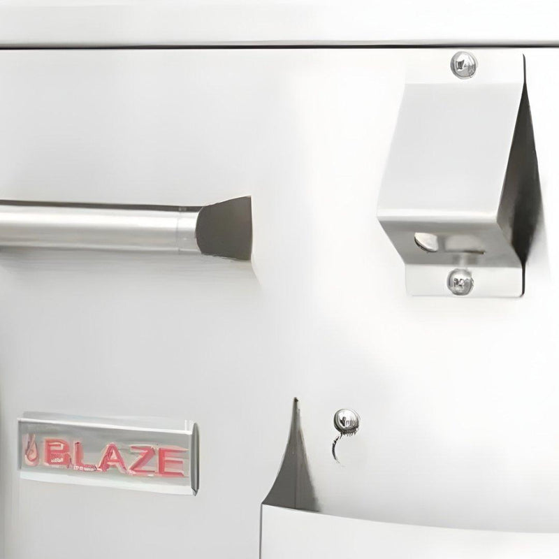 Centro de bebidas con tarja e hielera para exteriores de 30" BLAZE BLZ-30CKT-SNK - James & Steven