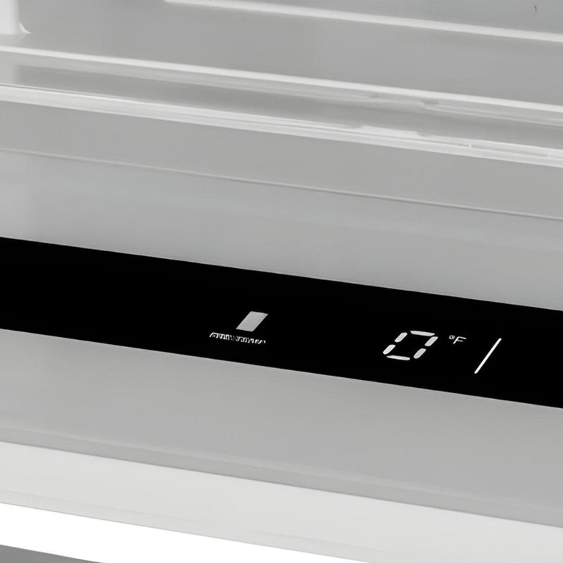 Congelador de columna panelable Bertazzoni de 18 pulgadas con bisagra izquierda e Ice Maker automático