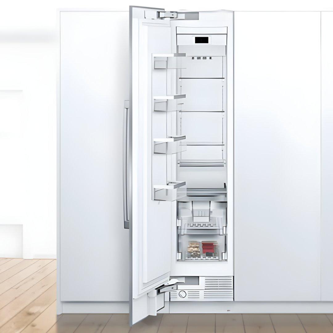 Congelador de columna panelable Bosch de 18 pulgadas con Ice Maker y diseño empotrable