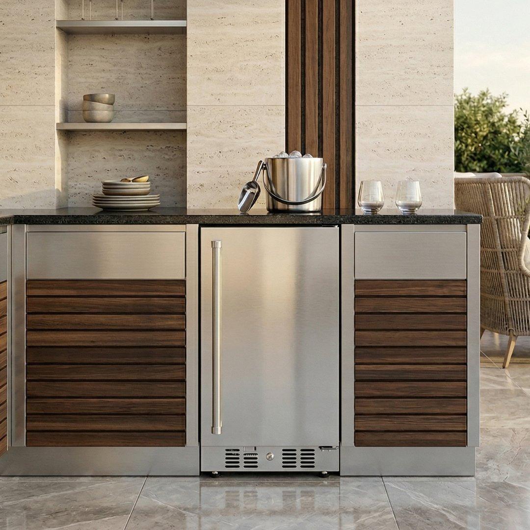 Frigobar Coyote de 15 pulgadas para exteriores con puerta reversible y control digital
