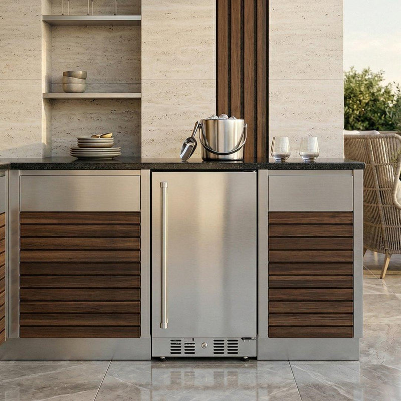 Frigobar Coyote de 15 pulgadas para exteriores con puerta reversible y control digital