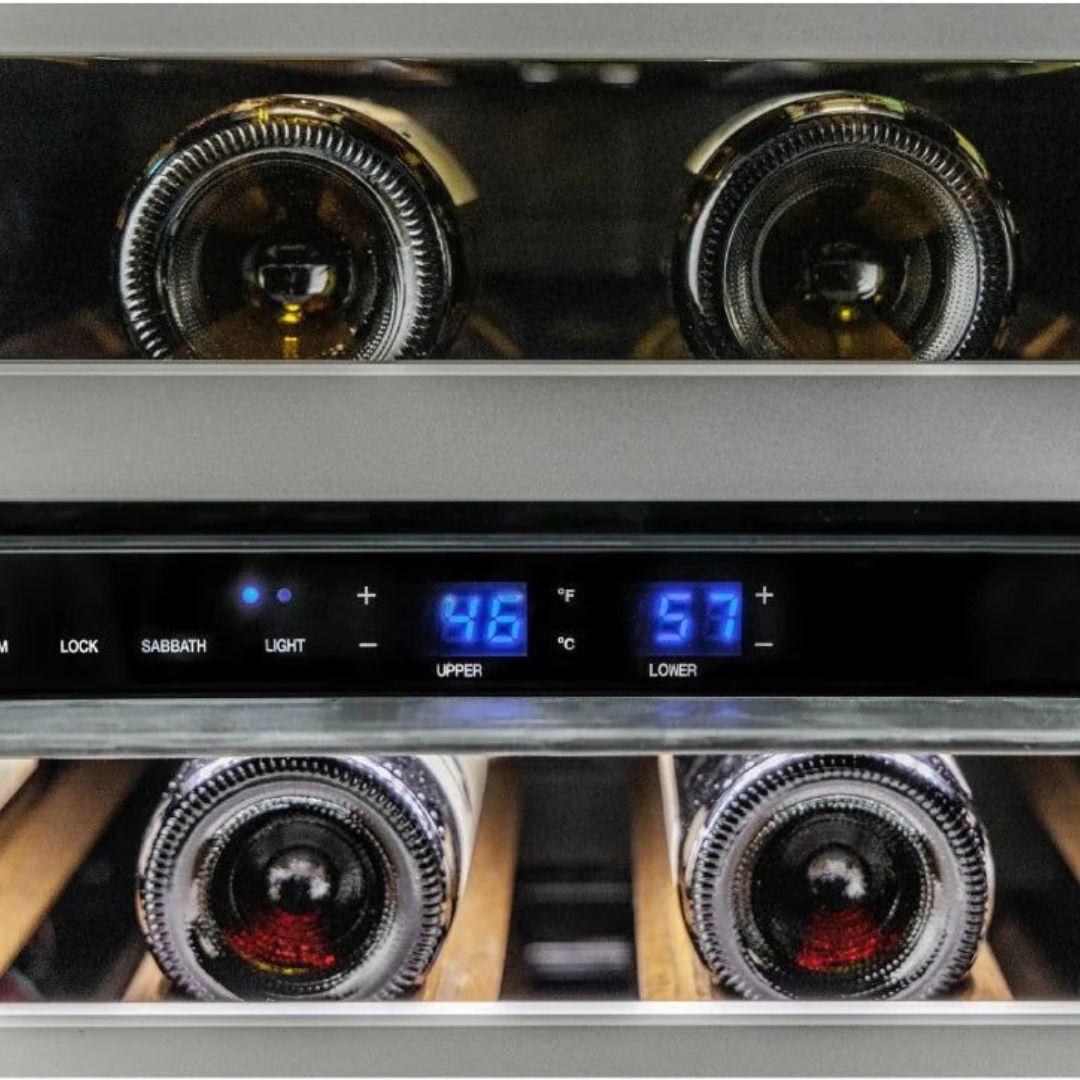 Refrigerador Thermador de 24 pulgadas bajo cubierta con puerta de cristal y jaladera Professional