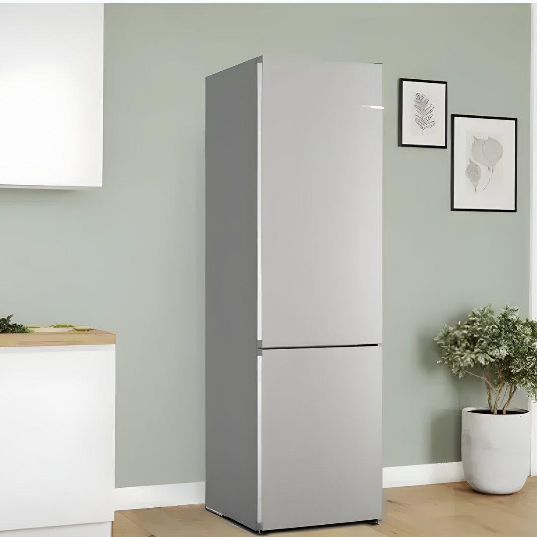Refrigerador bottom mount Bosch de 24 pulgadas en acero inoxidable con diseño counter-depth