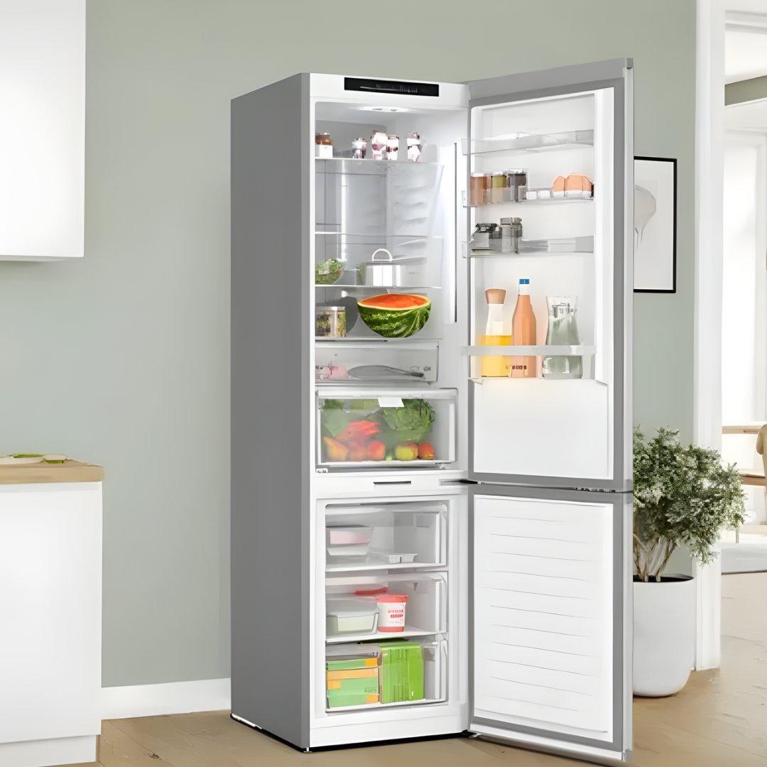 Refrigerador bottom mount Bosch de 24 pulgadas en acero inoxidable con diseño counter-depth