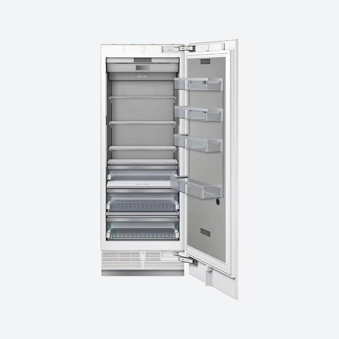 Refrigerador columna panelable Thermador de 30 pulgadas con diseño flush e interior de acero inoxidable