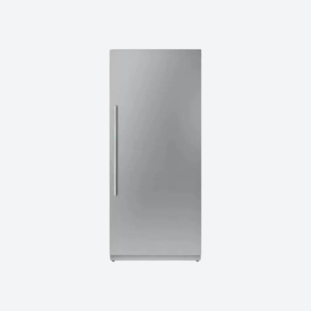 Refrigerador columna panelable Thermador de 36 pulgadas con diseño flush e interior de acero inoxidable