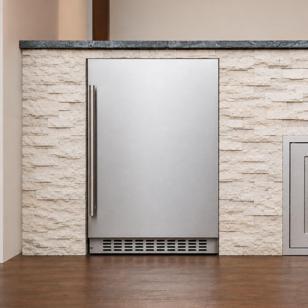 Refrigerador compacto Kalt de 24 pulgadas para interiores y exteriores con puerta de acero inoxidable