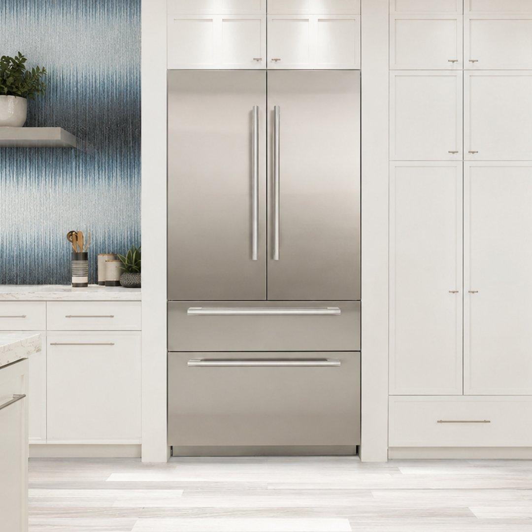Refrigerador french door empotrable Thermador de 42 pulgadas en acero inoxidable con Flex Drawer