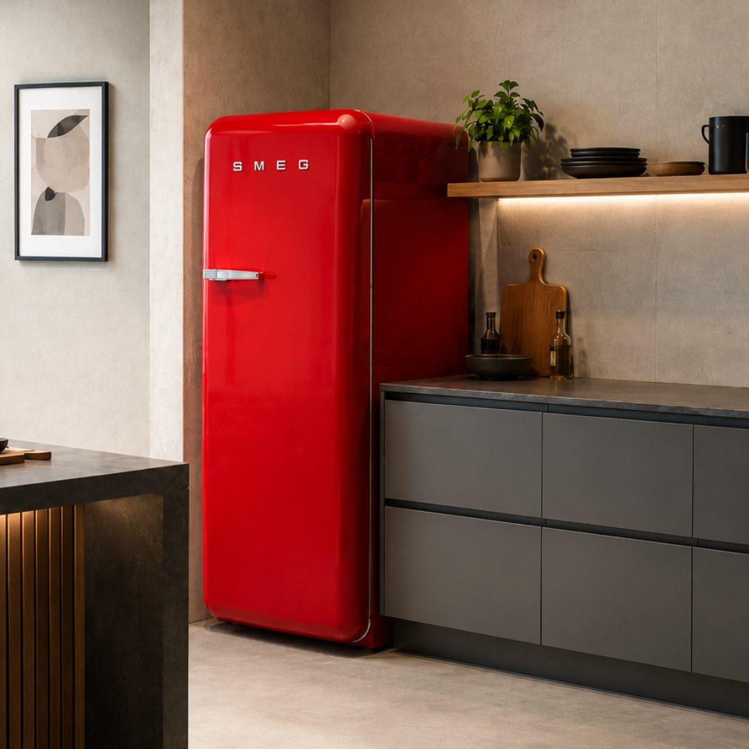 Refrigerador retro Smeg de 24 pulgadas en rojo, negro, crema o blanco con congelador interno